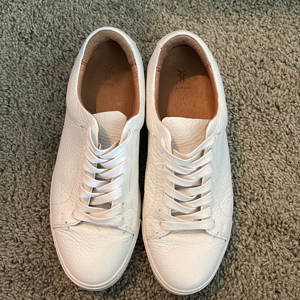Frye solid white sneaker size 8